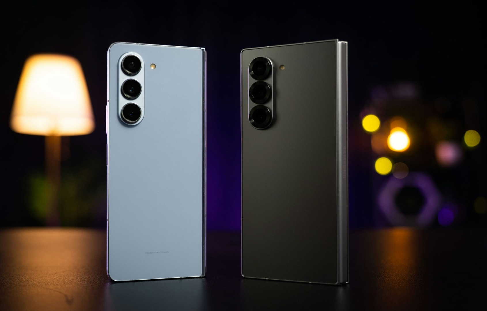 Silver (left) and Black (right) color variants of the Samsung Galaxy Z Fold6